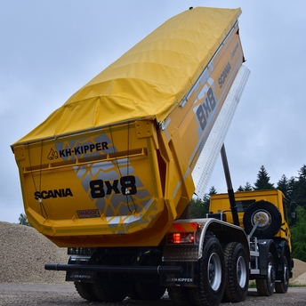 Plachtovací systém